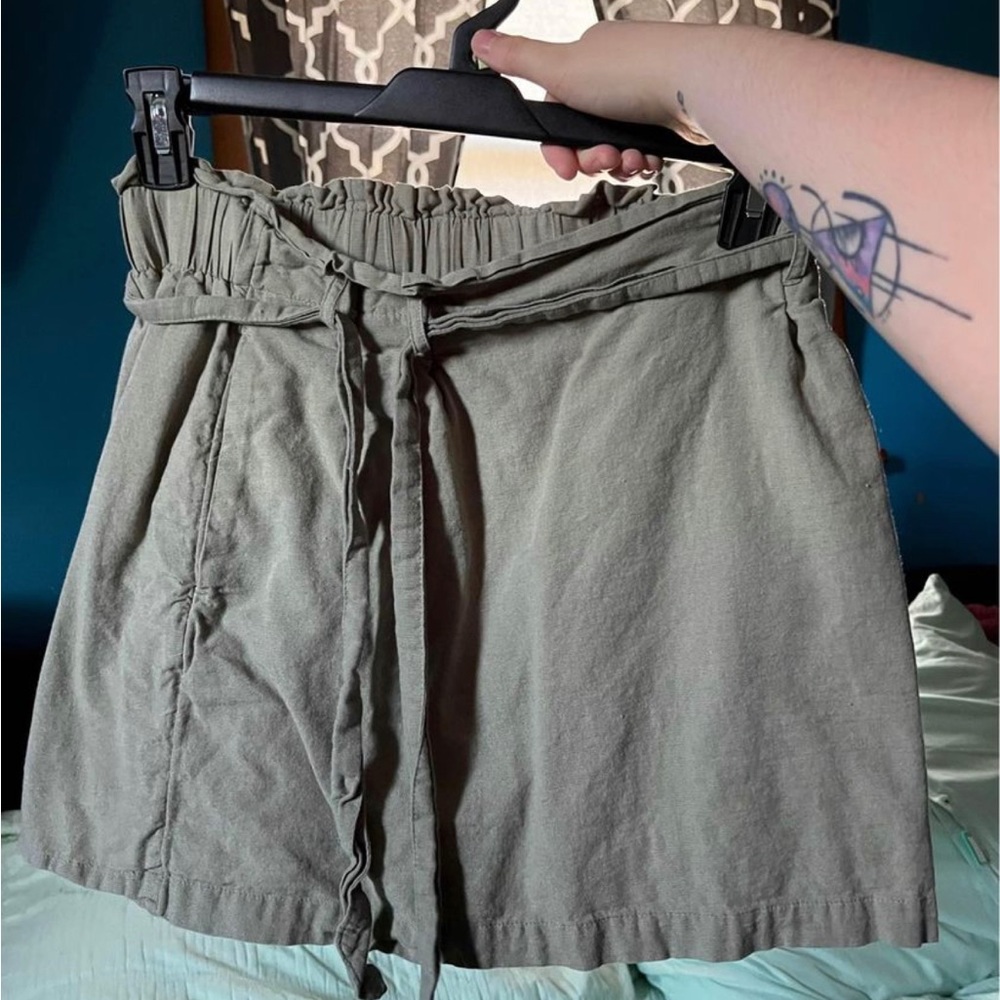 American Eagle Paperbag Skirt🤍